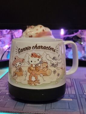 Sanrio Characters Campfire Plastic Mug - White & Peach